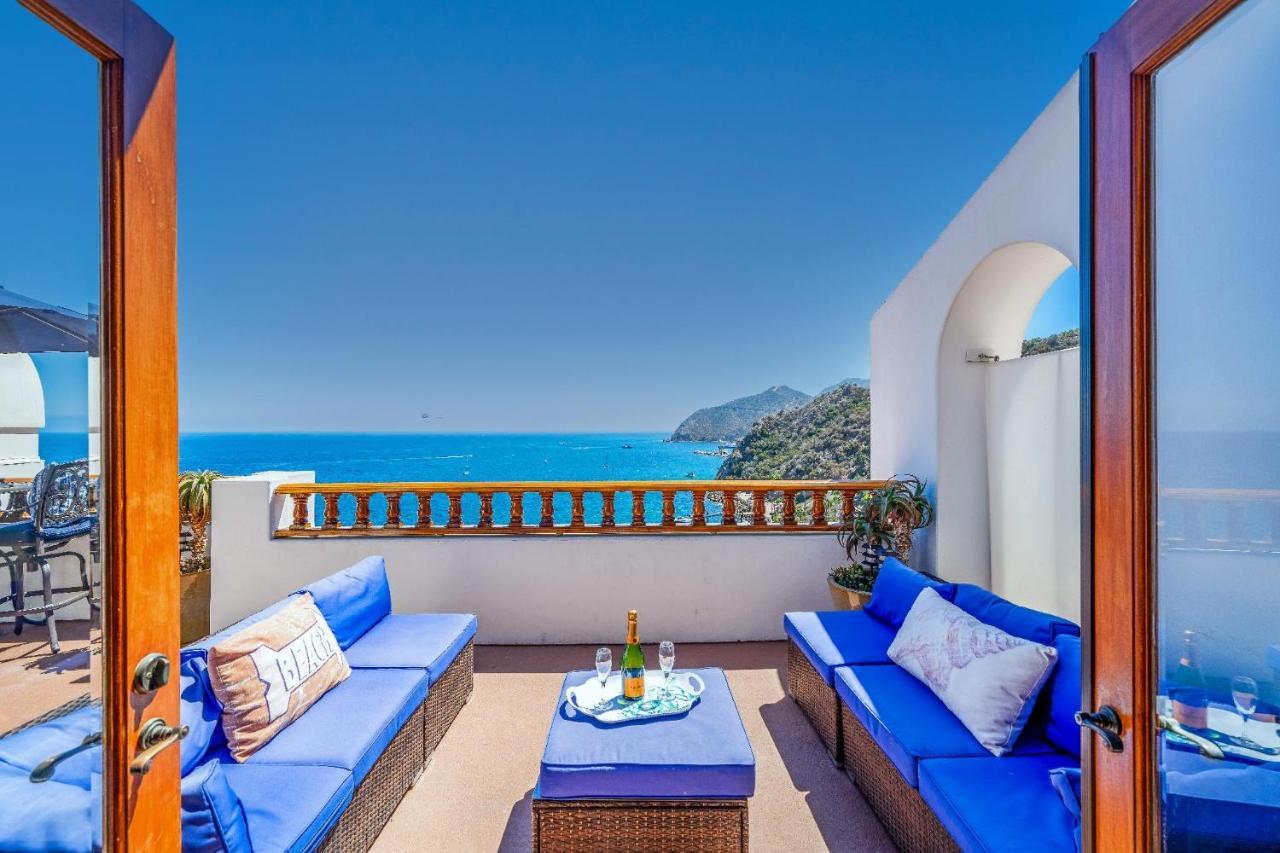 Oceanfront Villa W One Of A Kind Amazing View Avalon Exteriör bild